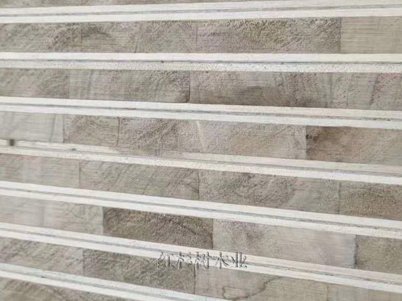 生態(tài)板，分狹義和廣義兩種概念。